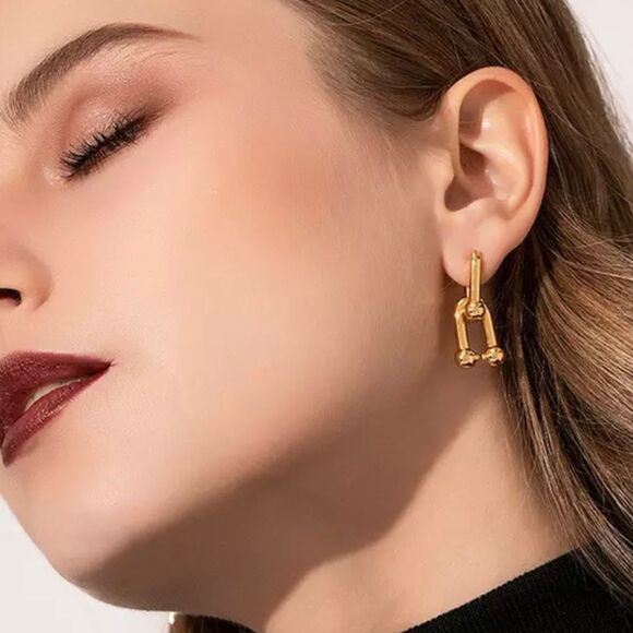 The U Link 2 in 1 Statement Drop Earring in Gold 925/14k - Picture 6 of 9